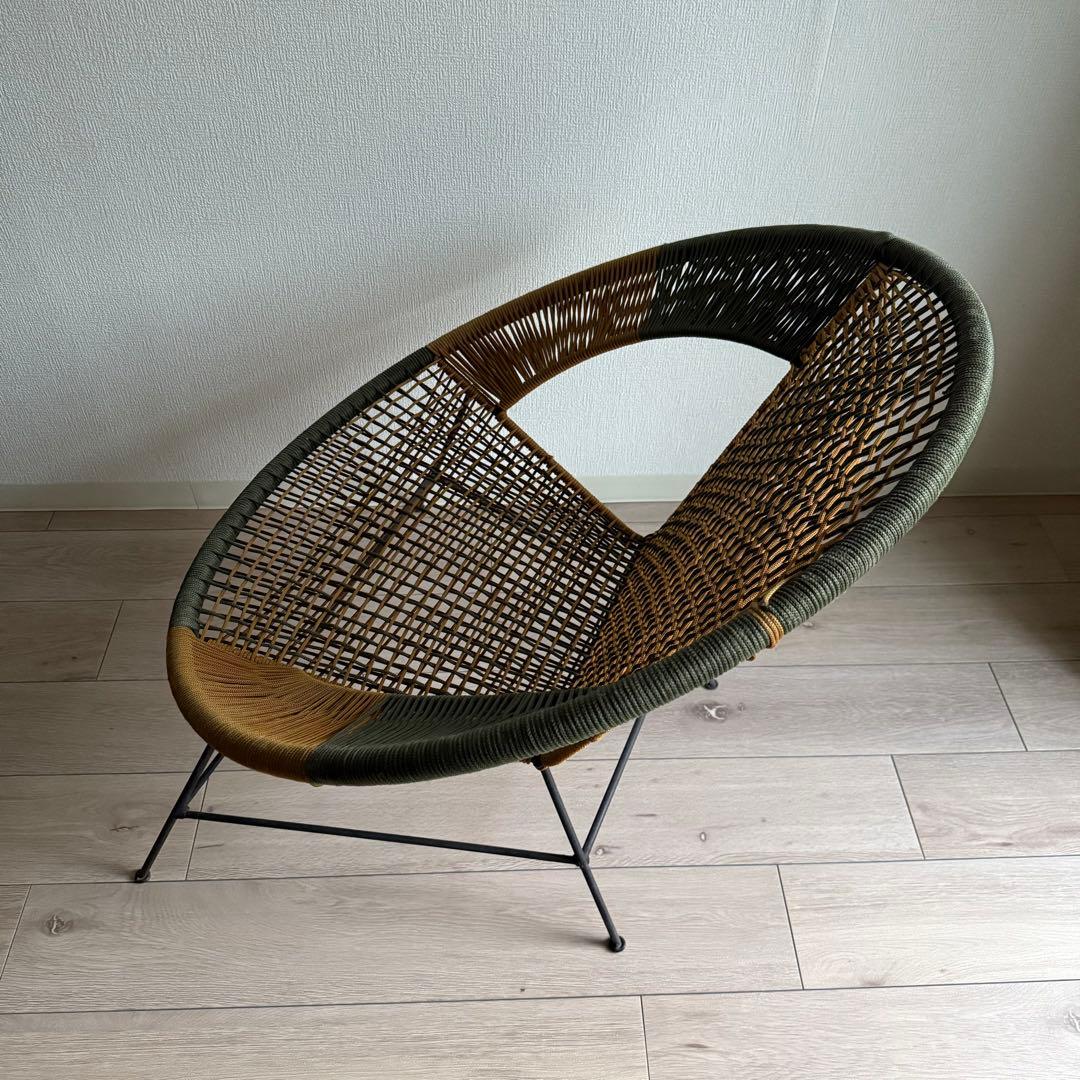 北欧 ヴィンテージ ラタンとスチールの円形チェア