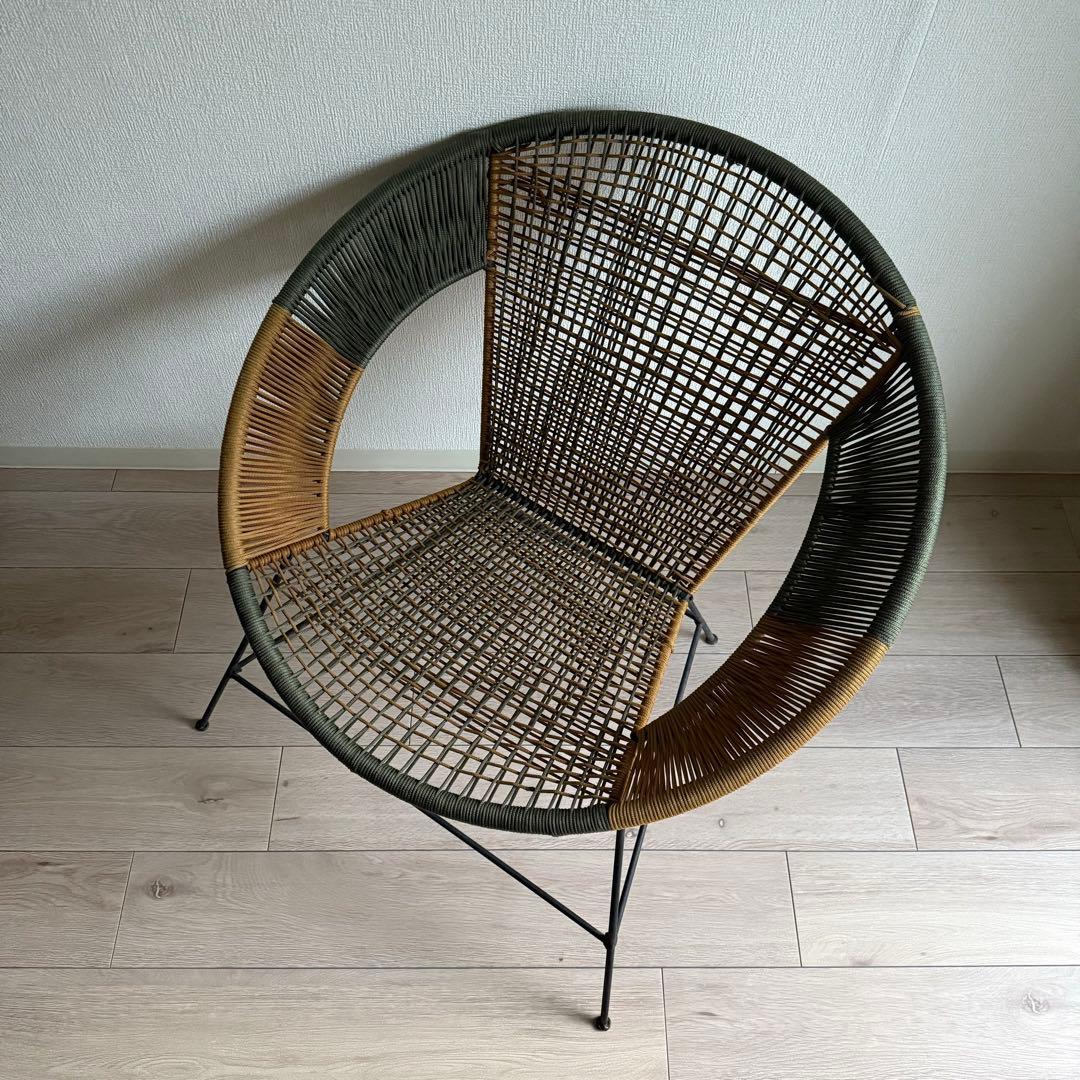北欧 ヴィンテージ ラタンとスチールの円形チェア