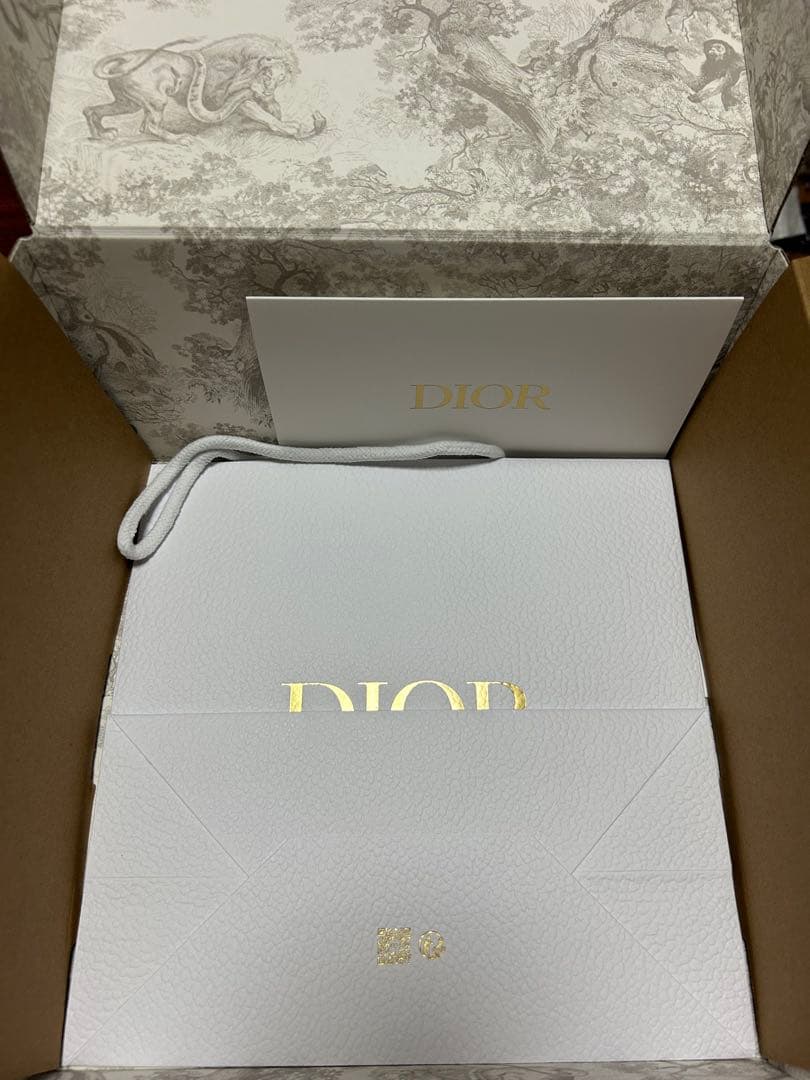 2025 クリスマスコフレ　ディオールビューティー＆ケアセットホリデー（限定品）