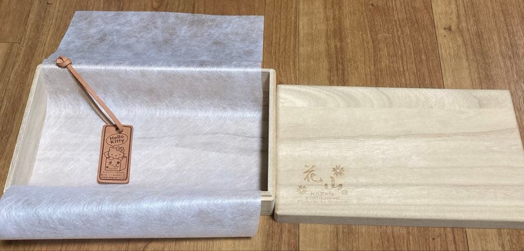 キティ　長財布　ウォレット　花山　キティ京桜　ブラック