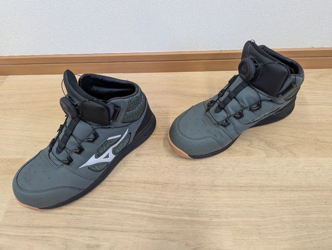 Mizuno BOAシステム安全靴 カーキ/ブラック 26.5cm