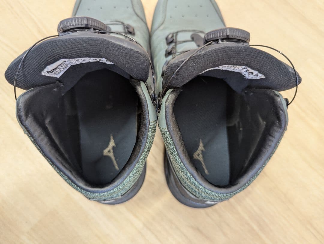 Mizuno BOAシステム安全靴 カーキ/ブラック 26.5cm