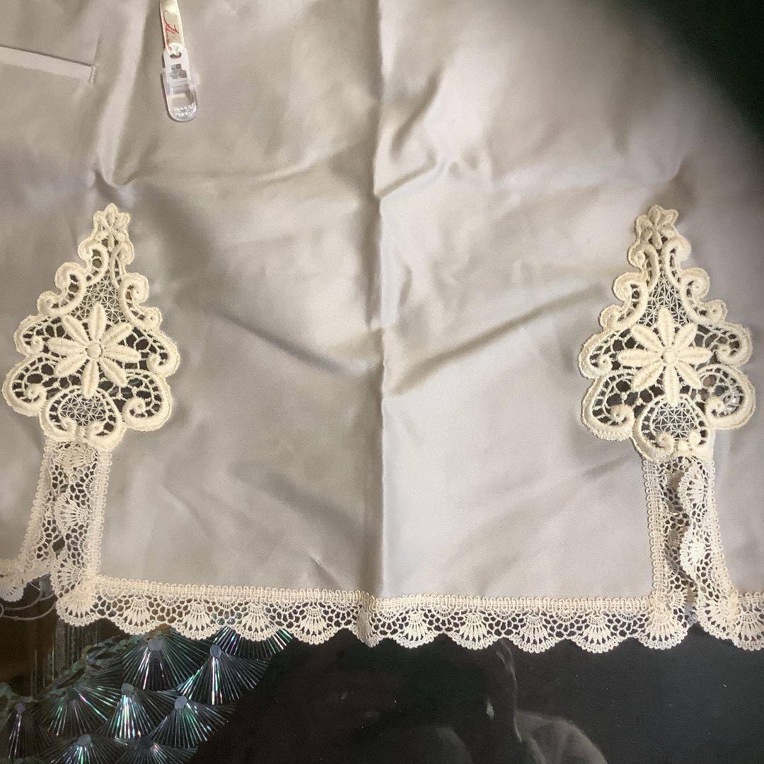 未使用さえら　ヒスクローネ　カフェエプロン　カットモチーフ&レース　アキアカネ