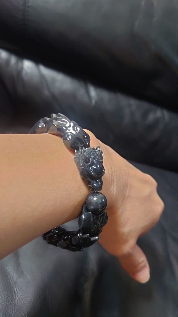 鑑別書付き　高品質　黒翡翠　龍神　ドラゴンブレスレット