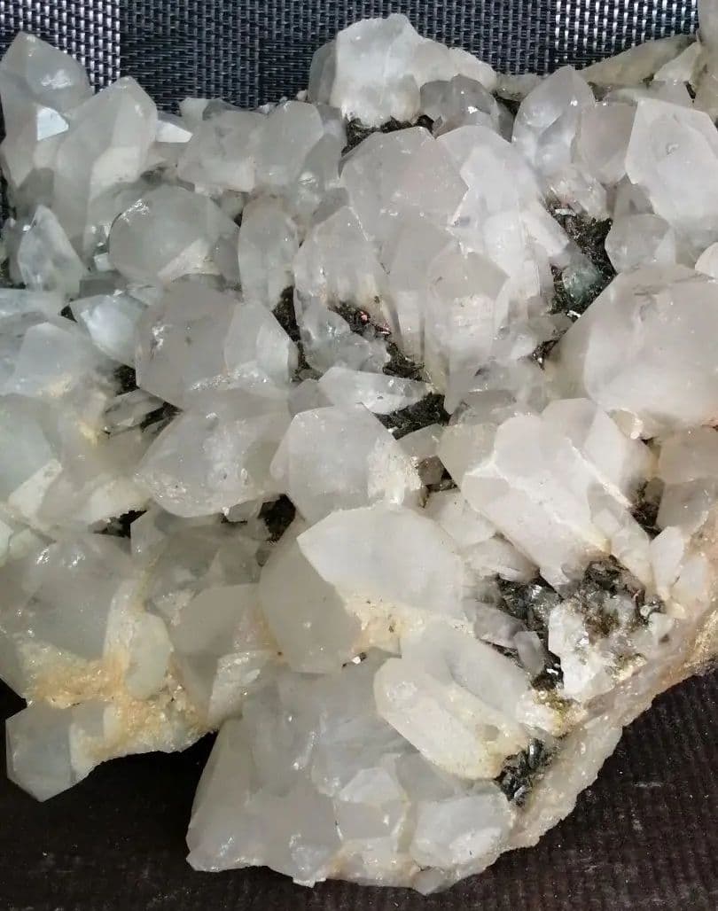 水晶 エピドート 共生クラスター（グリーントルマリン）3.1kg ーt602