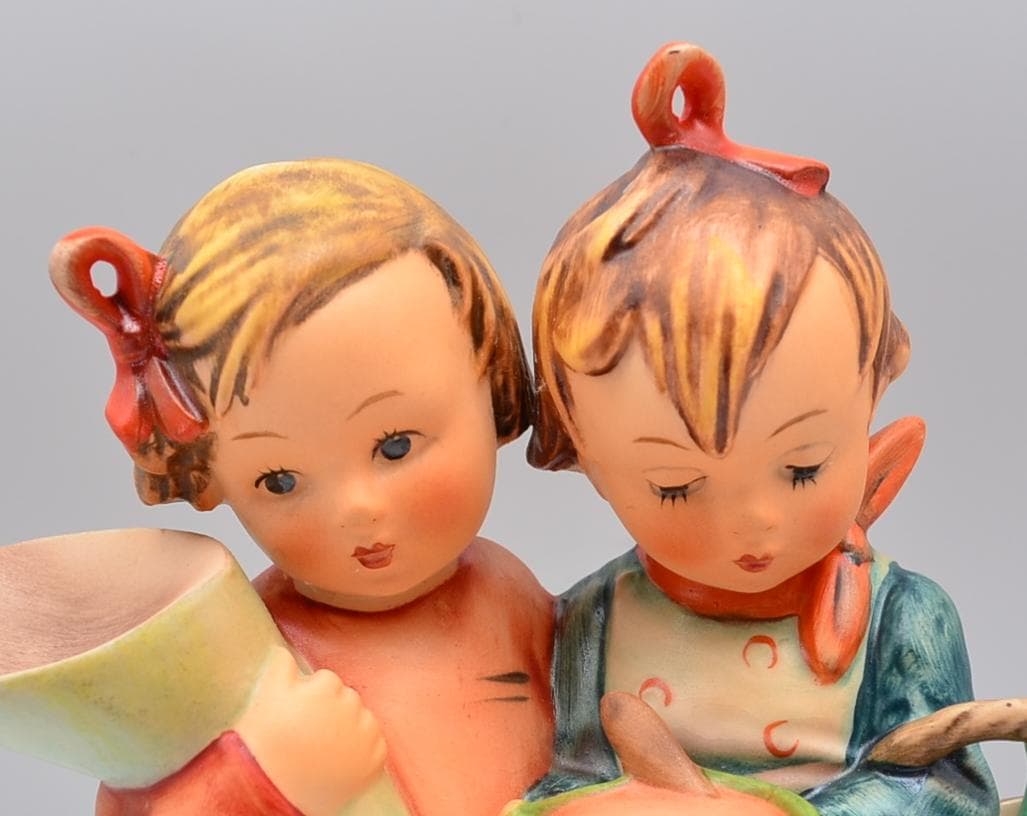 おばあちゃん家に行く／荒れた天気　★フンメル　ドイツゲーベル　ご成約済み