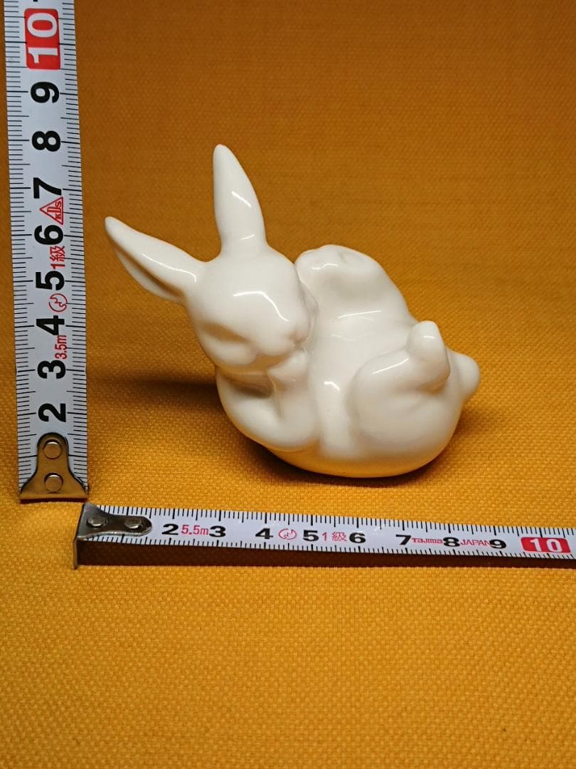 ラビット　ウサギ　兎　白兎　陶器　置物　インテリア　工芸品　美術品　A1387