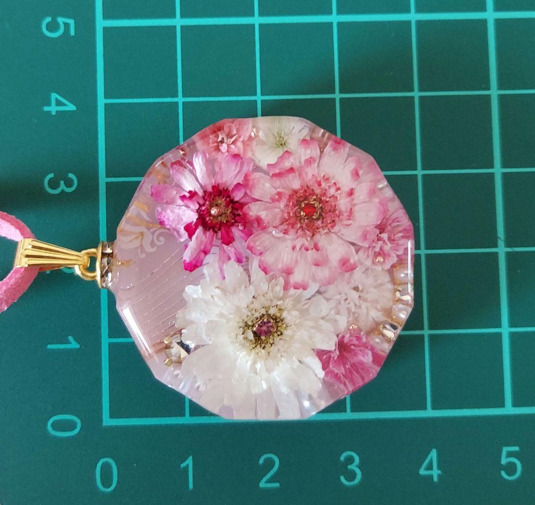 【1144】レジン　マトリカリア　ネックレス　ペンダント　ハンドメイド