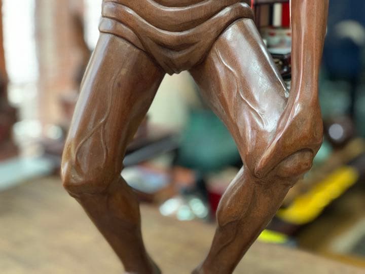 銘木　特大　一刀彫　名人彫　民芸品　置物　オブジェ　芸術品　人間国宝