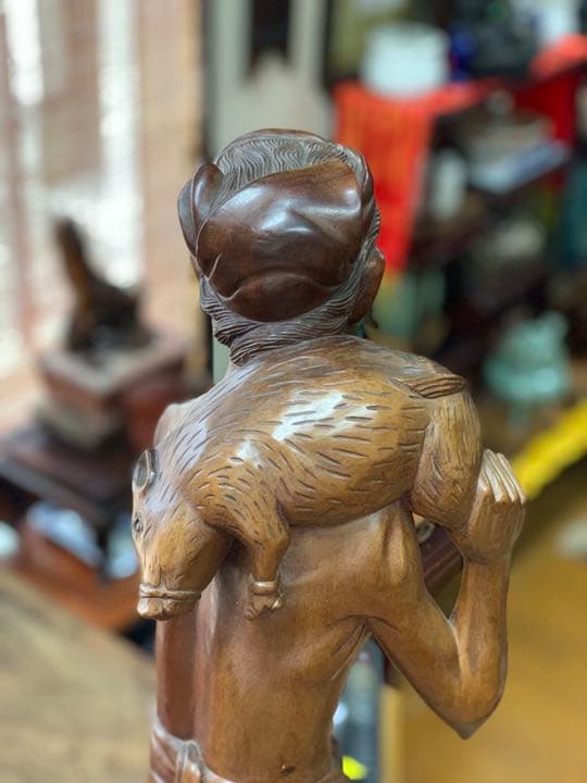 銘木　特大　一刀彫　名人彫　民芸品　置物　オブジェ　芸術品　人間国宝