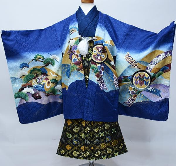 七五三 五歳 男児 羽織袴フルセット 着物 紺地 兜 袴変更可能 NO39694