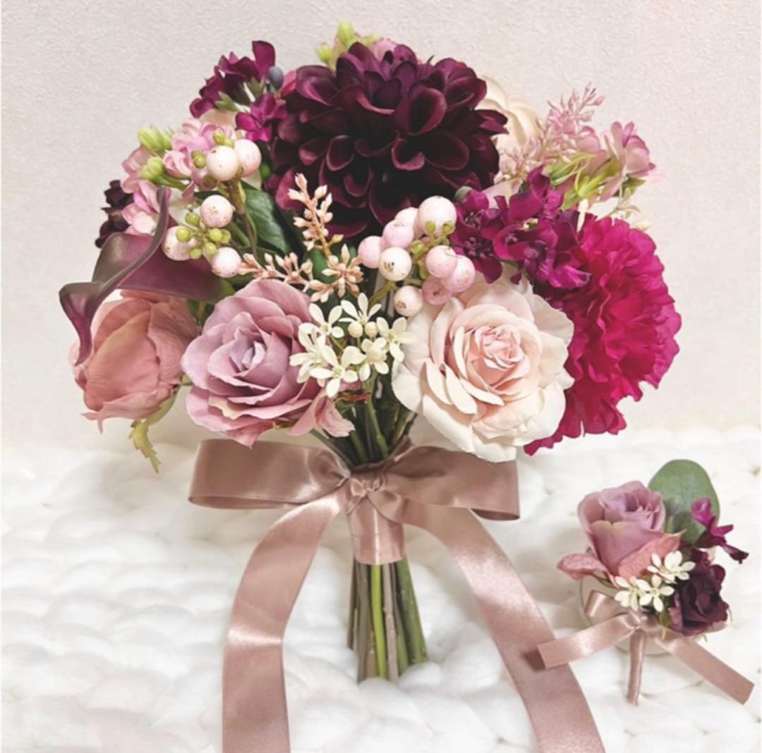 ウエディングブーケ ボルドー (ブートニア付き) - メルカリ