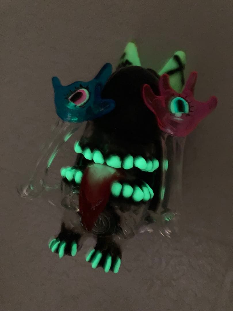 ★新品・送料込★BUGるちゃん クリスタル 蓄光 ソフビ フィギュア TTF限定