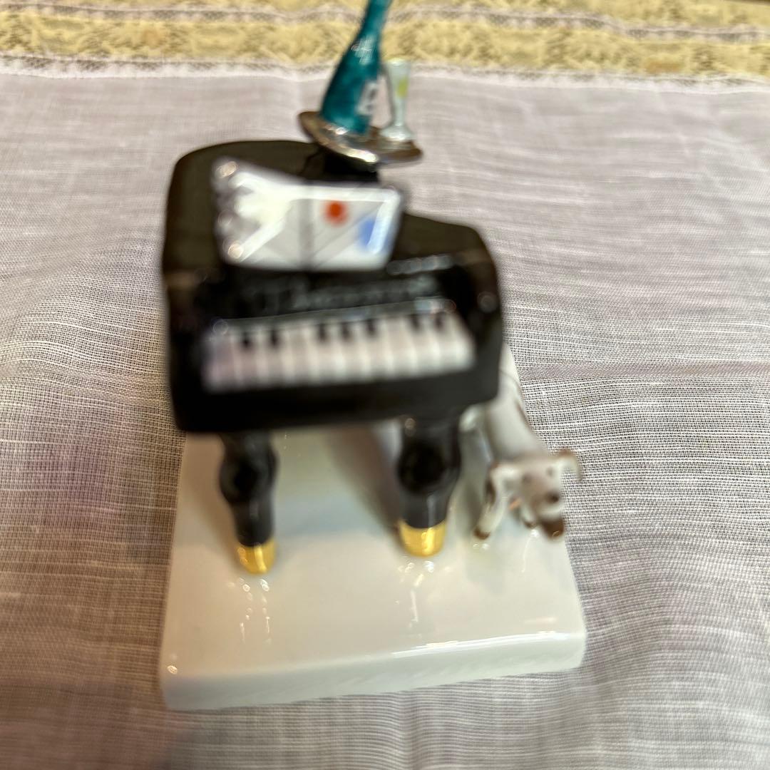 マイセンミュージッククラウン ピアノ奏者とピアノ 手びねり ペーターシュトラング