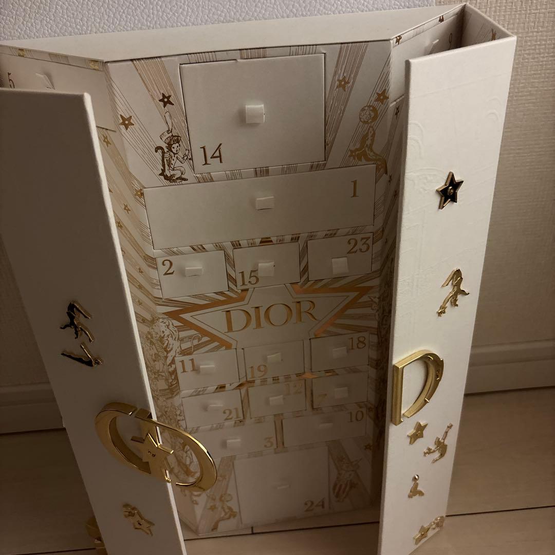 dior アドベントカレンダー2025