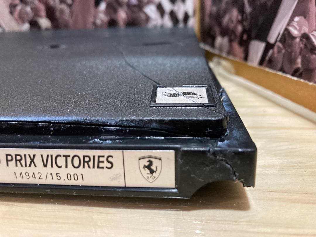 Ferrari F-2001 1:18 •'シューマッハ 通算52回のGP優勝」 - メルカリ