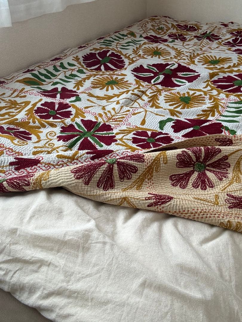 最終価格』スザニ刺繍カンタキルト スザニ刺繍 ヴィンテージ インド