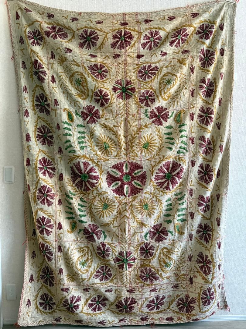 最終価格』スザニ刺繍カンタキルト スザニ刺繍 ヴィンテージ インド