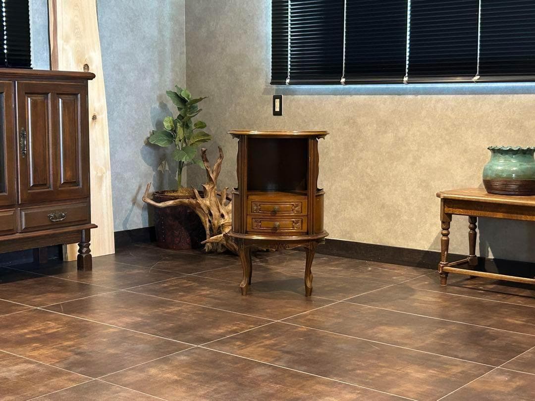 アンティーク　2段チェスト　ラウンドコンソール　クラシック　木彫　猫脚　GZ