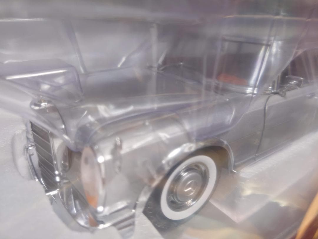 1/18 メルセデスベンツ Mercedes-Benz 600 リムジンミニカー