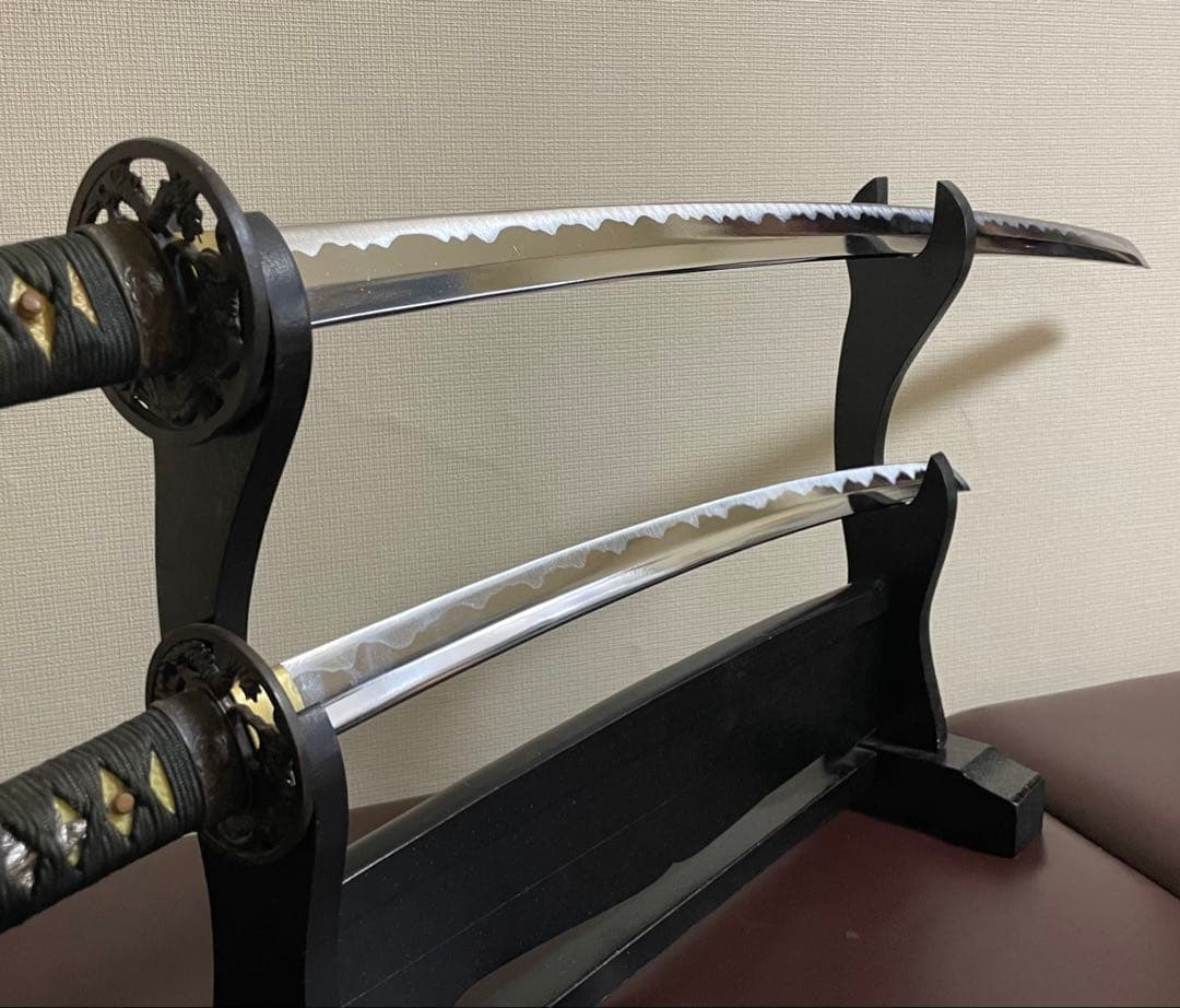 ハチワレ様専用 模造刀 居合刀 太刀 脇差 刀掛け 武具 U0331 - メルカリ