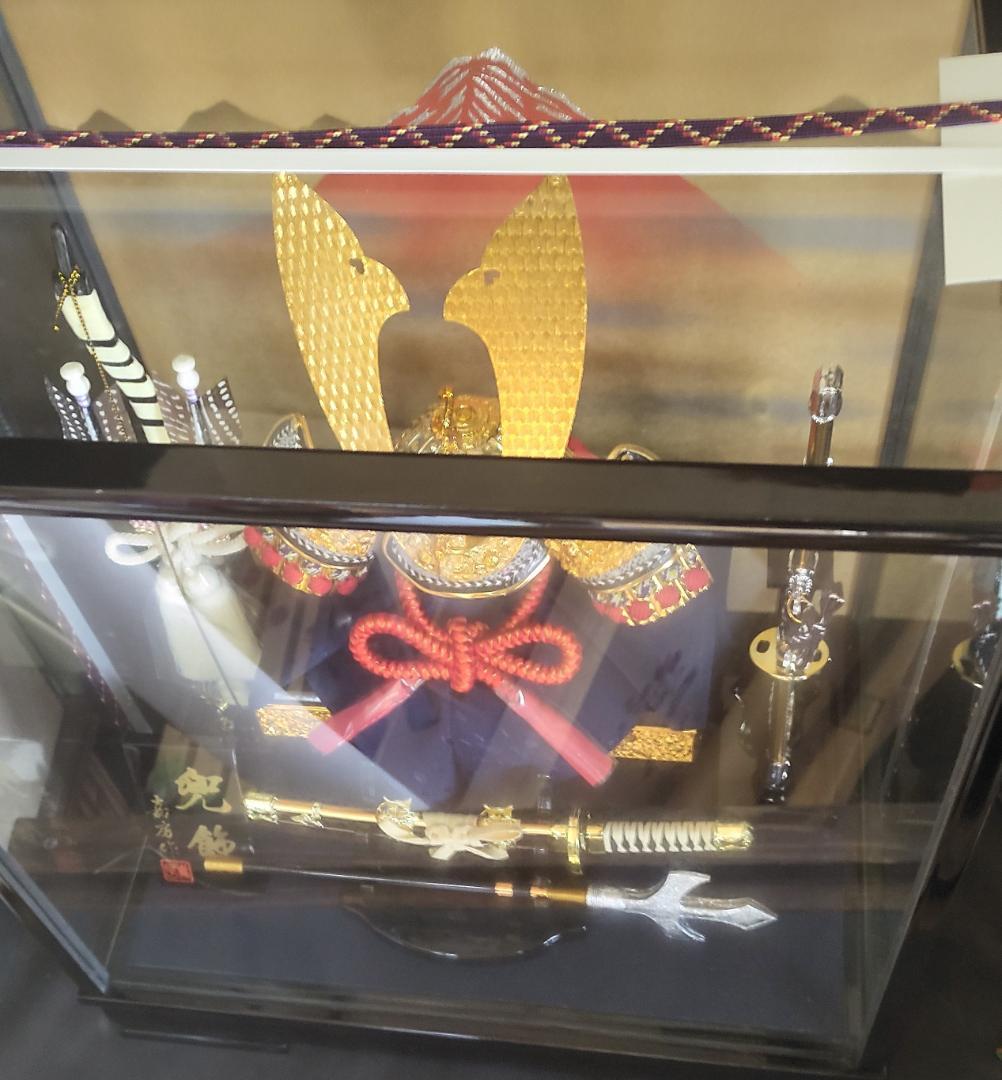 五月人形 ·兜飾り、ケース入り（オルゴール付き）（MＭ５月飾り１）