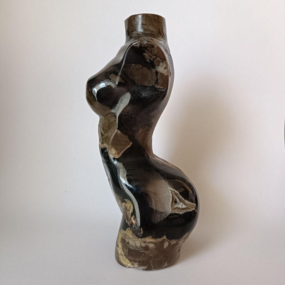 BIG　ボルケーノアゲート　火山瑪瑙　女性像　モデル　トルソー　天然石　置物