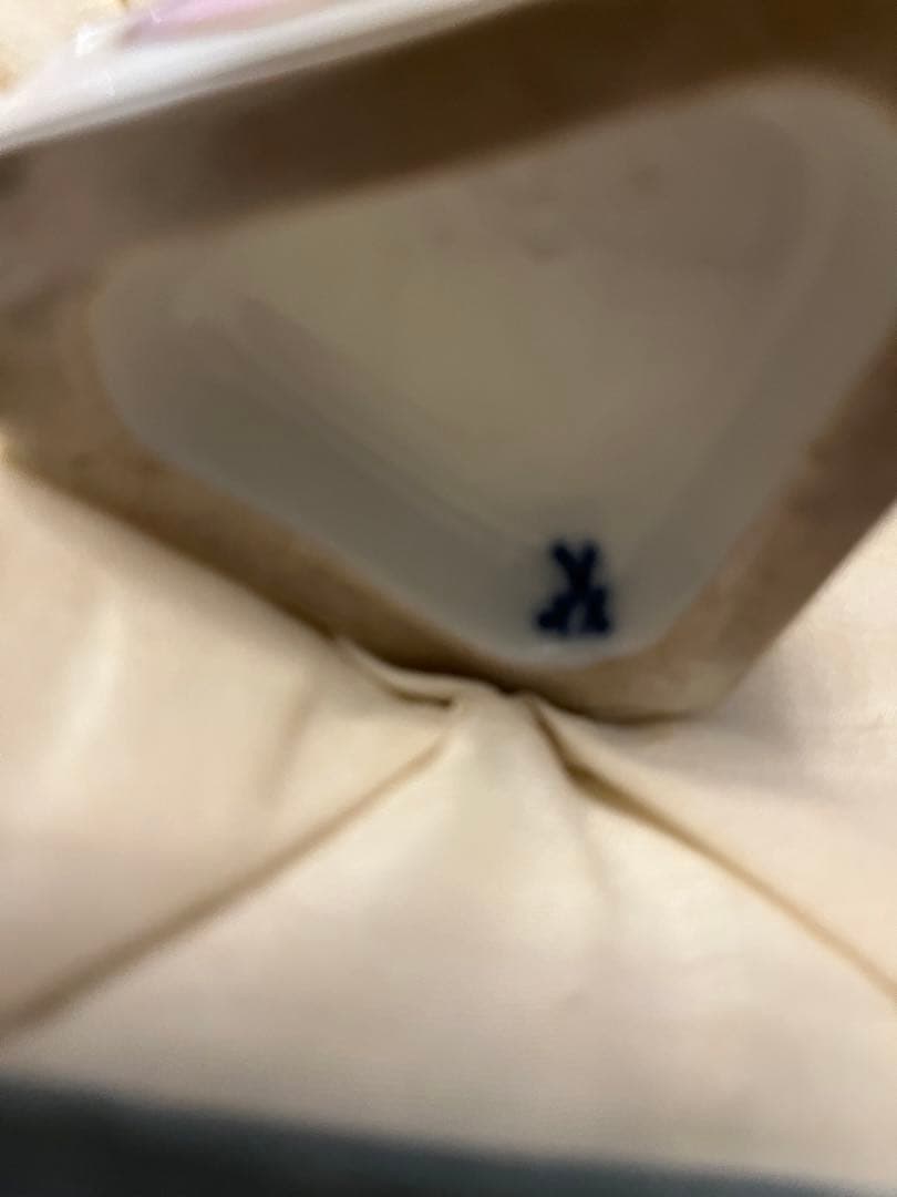 Missen マイセン　人形　箴言の天使「Je les couronne」