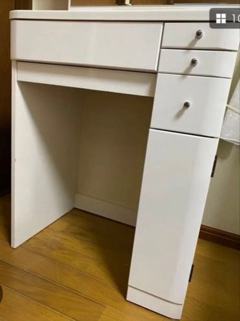 ニトリ鏡面白仕上げ 大収納型LEDライト付き ドレッサー《椅子付き》 鏡台