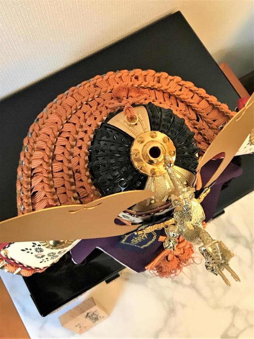 祝ＭＶＰ！未使用アンティーク　兜飾り　龍玉作　大鍬形星兜　櫃収納　極希少　極美品