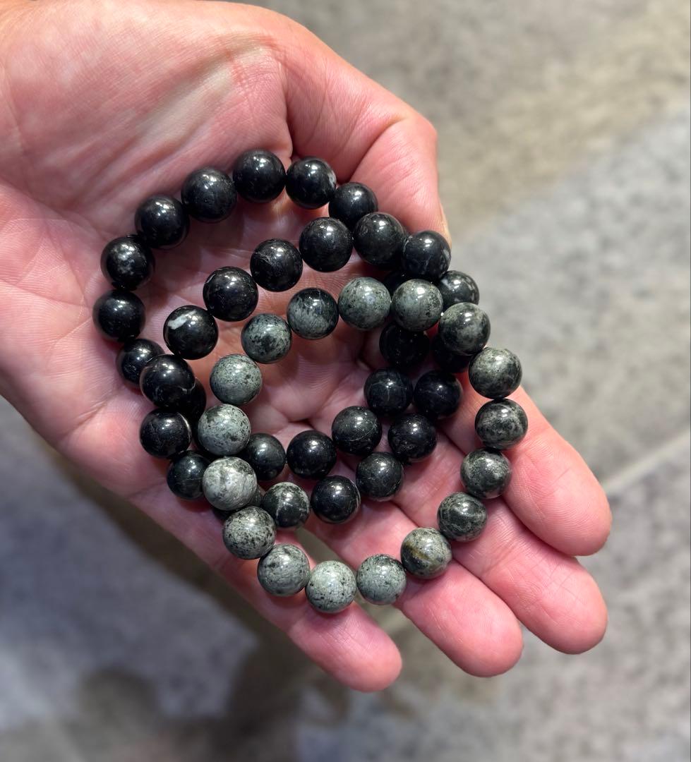 神居古潭　どちらかコメントください。