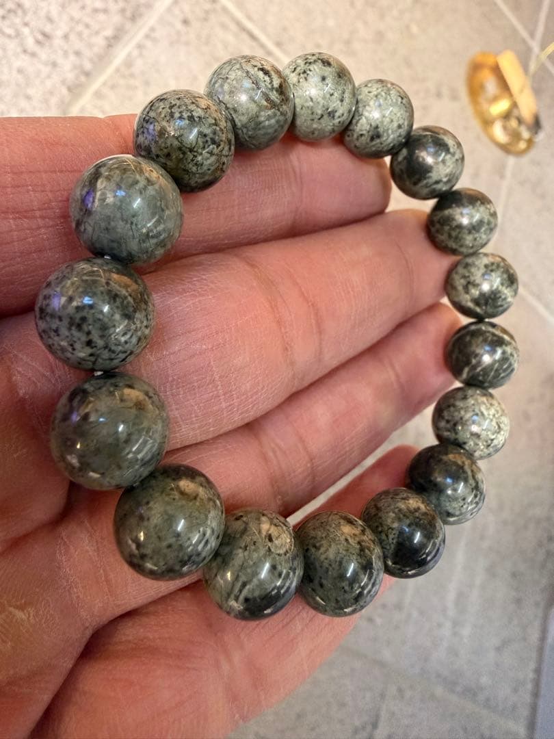 神居古潭　どちらかコメントください。