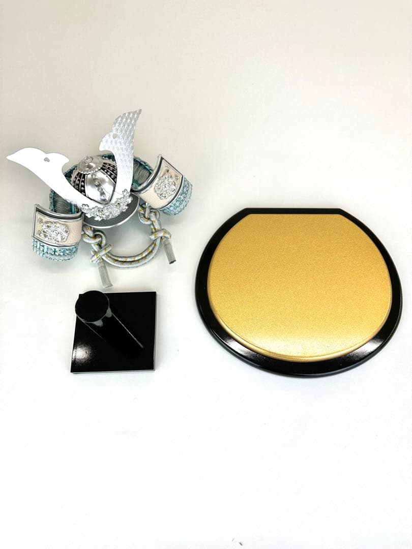 【五月人形】新品 端午の節句 兜飾り シルバー大鍬形兜 コンパクト