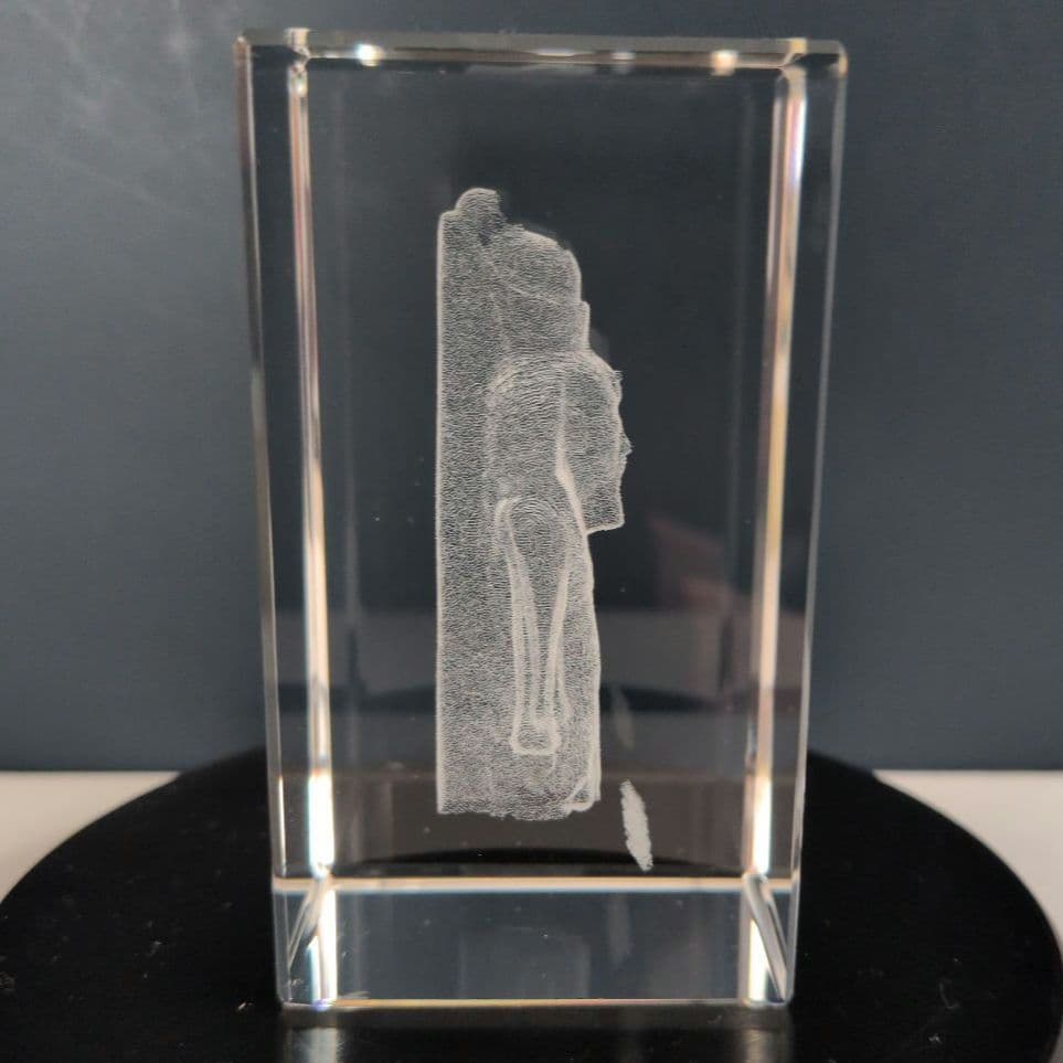 ラムセス２世 クリスタル 置物 エジプト Made in Egypt