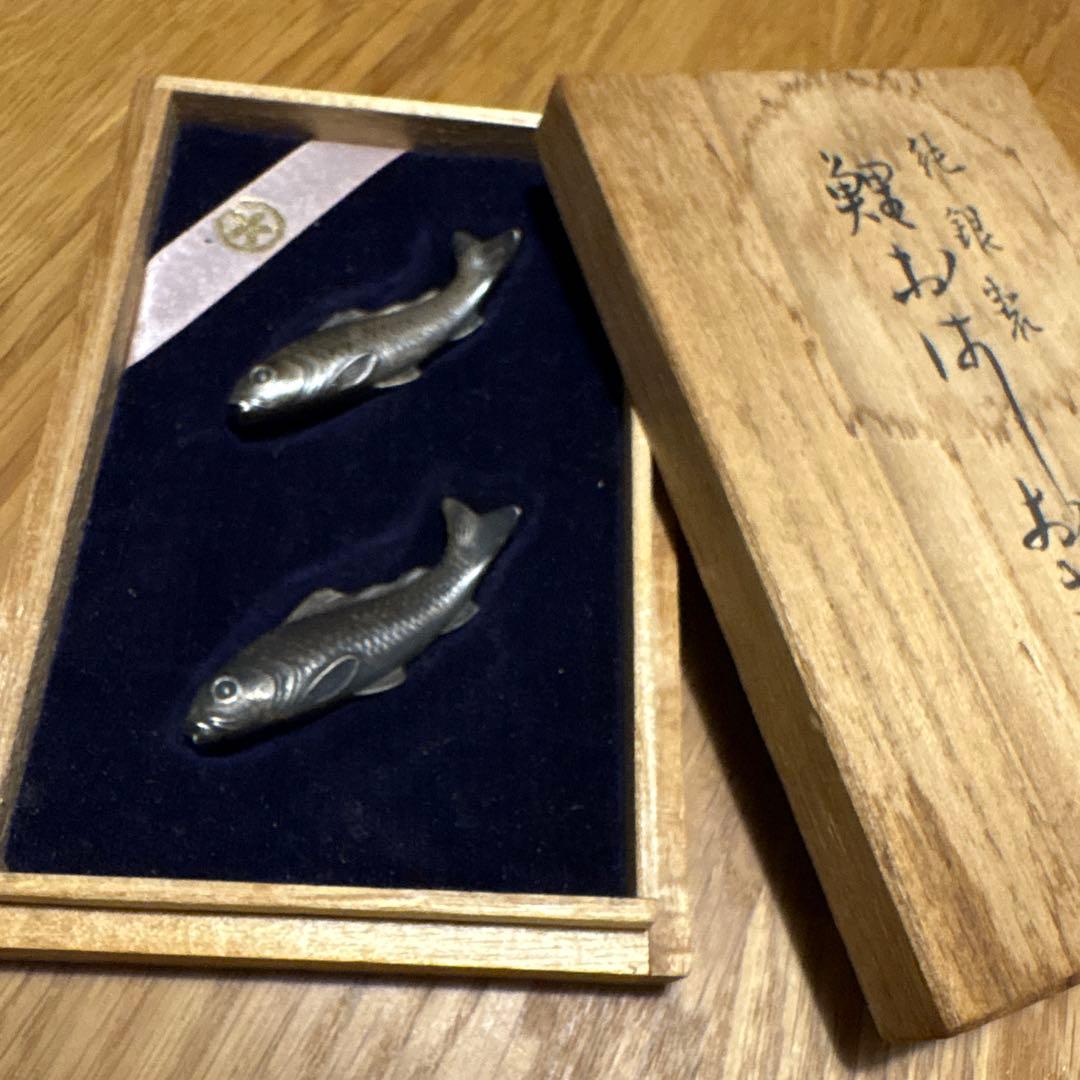 純銀製　魚型箸置き 2個セット 木製ケース付き