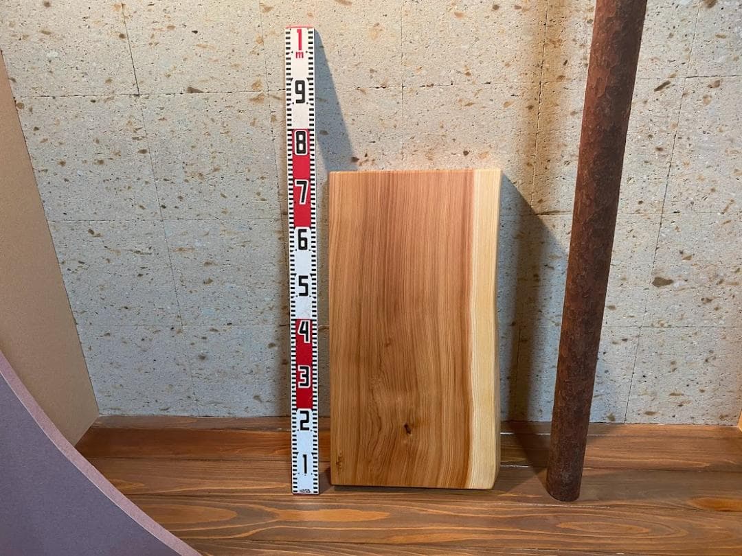 №41　秋田杉一枚板　花台　厚物良品です