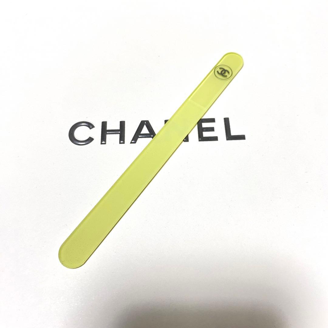 シャネル ネイルファイル オヴニー 129  黄色 CHANEL 爪やすり