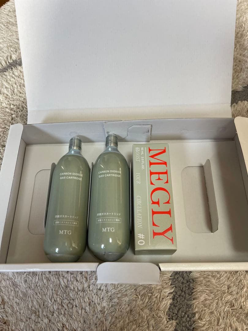 MEGLY　メグリー　炭酸ミスト　本体(中古)＋ガス＋化粧水セット　ＭＴ