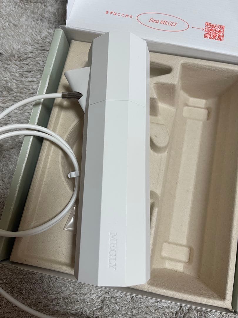 MEGLY　メグリー　炭酸ミスト　本体(中古)＋ガス＋化粧水セット　ＭＴ