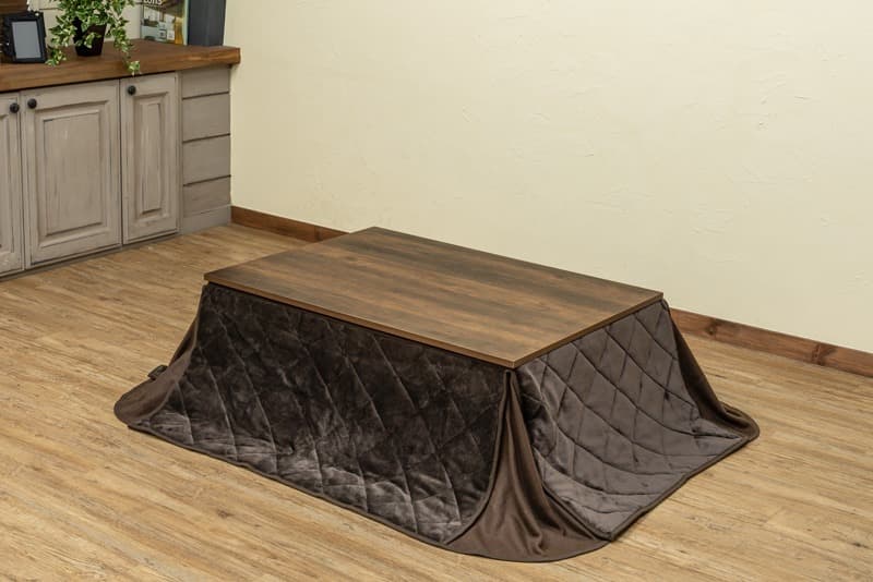 《新品・送料無料》ヴィンテージ柄コタツ　105×75　掛け布団セット