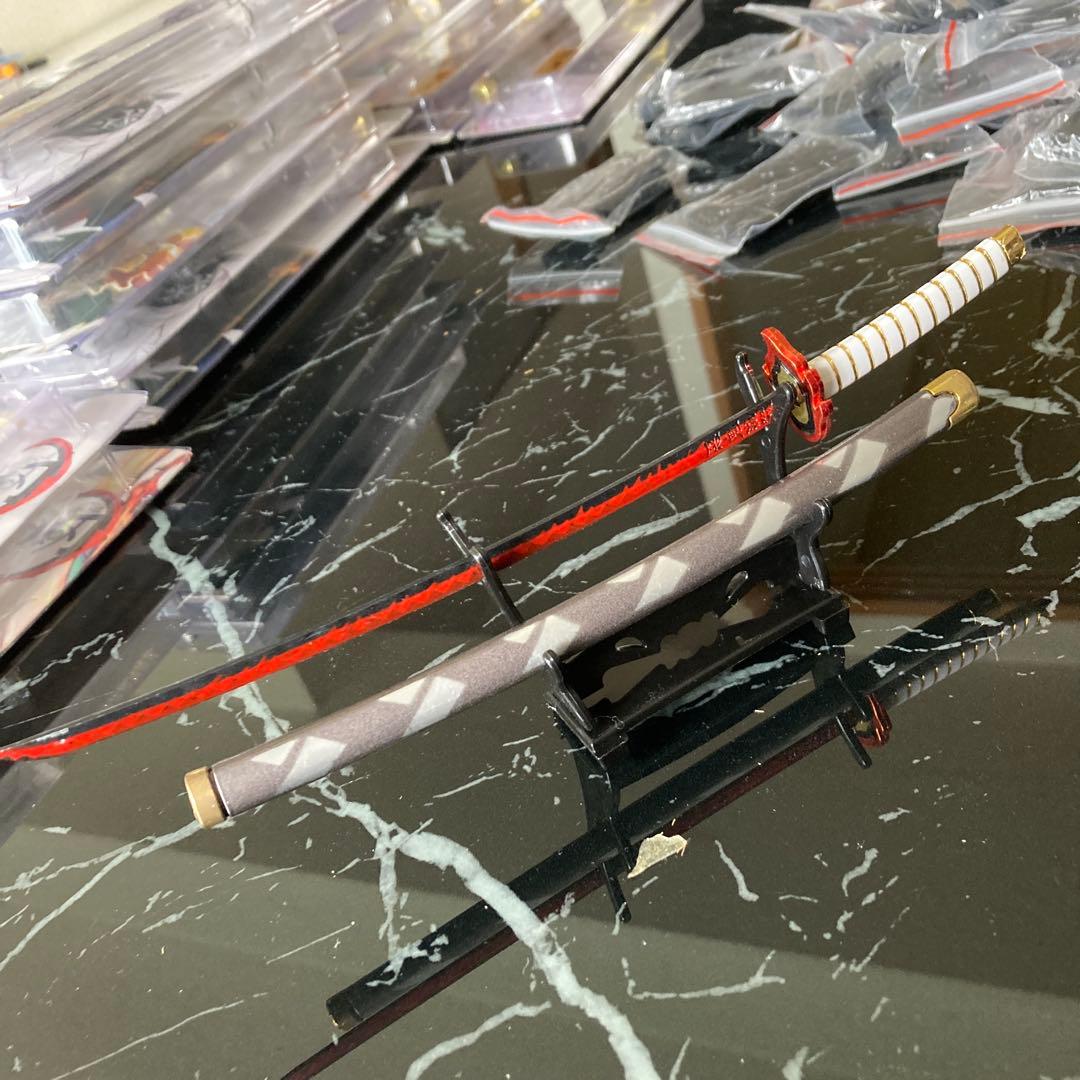 鬼滅の刃 きめつ 刀 日輪刀39本セット フィギュア ペーパーナイフ