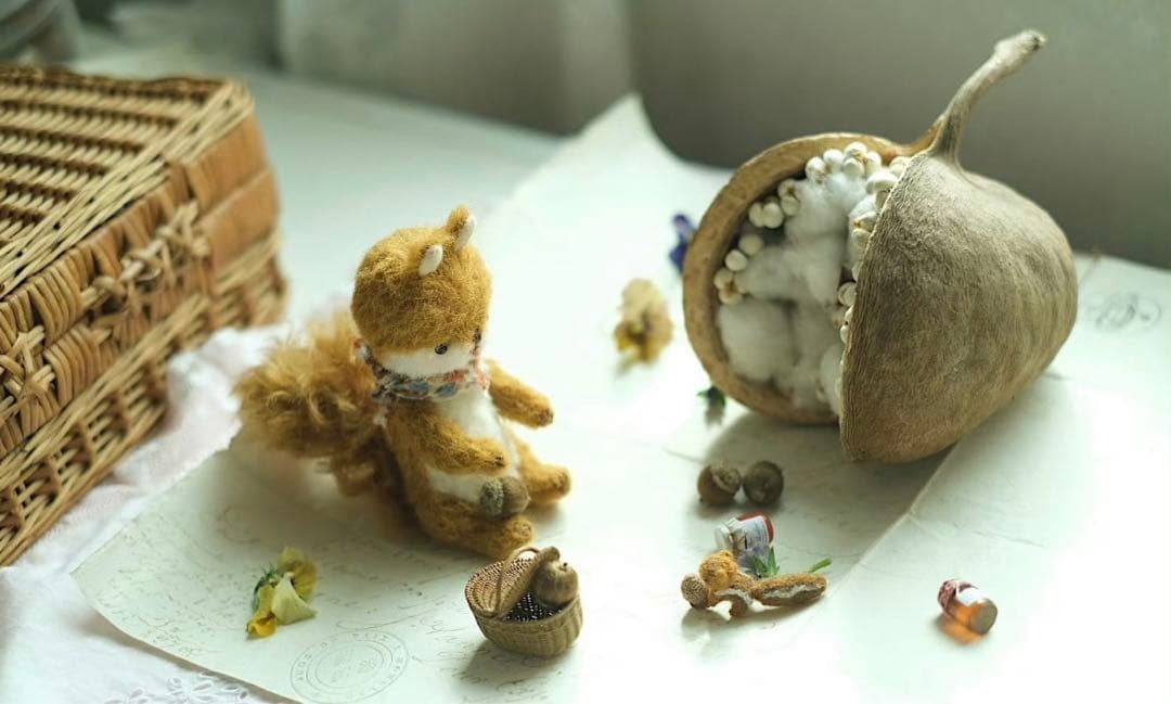 悪戯好きなリスちゃん テディベア ハンドメイド 海外作家様 部屋飾り ロリィタ