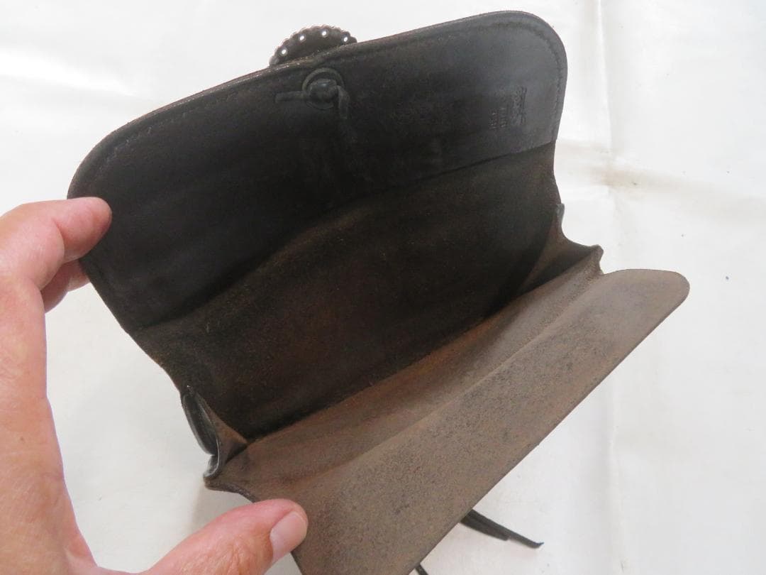 goro's ゴローズ フラワーコンチョ 二つ折り長財布黒 ロングウォレット