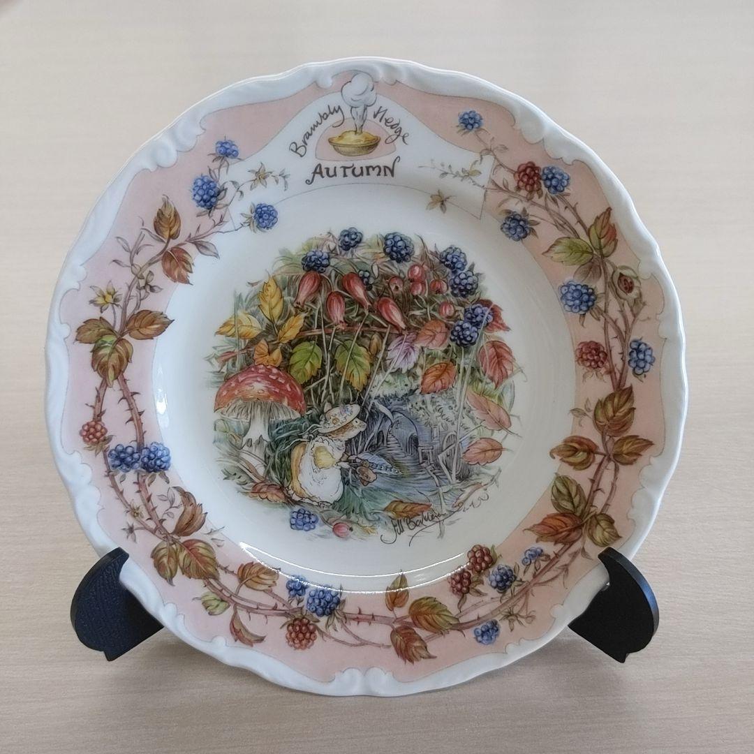 キレイ】ロイヤルドルトン 四季 Autumn プレート - メルカリ