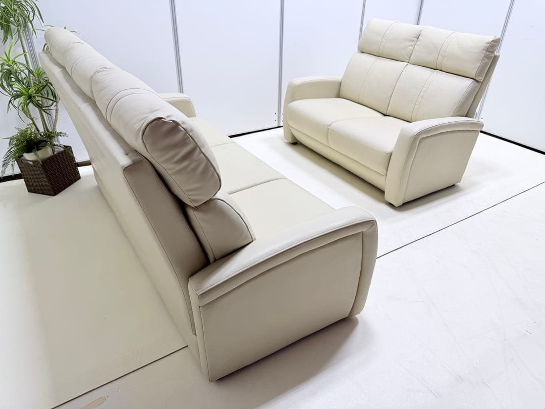 ニトリ　クリーム色 5人掛け レザー ソファ　2点セット