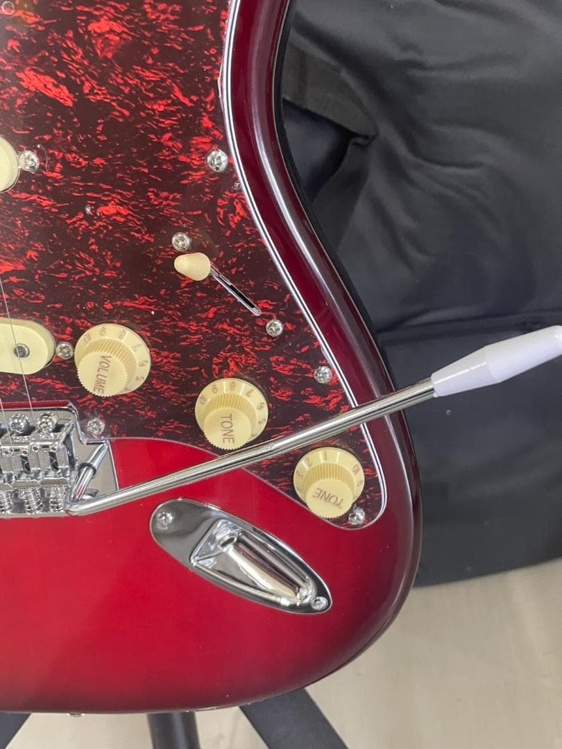 フェンダー　ストラトキャスター　レプリカ　レッドサンバースト系