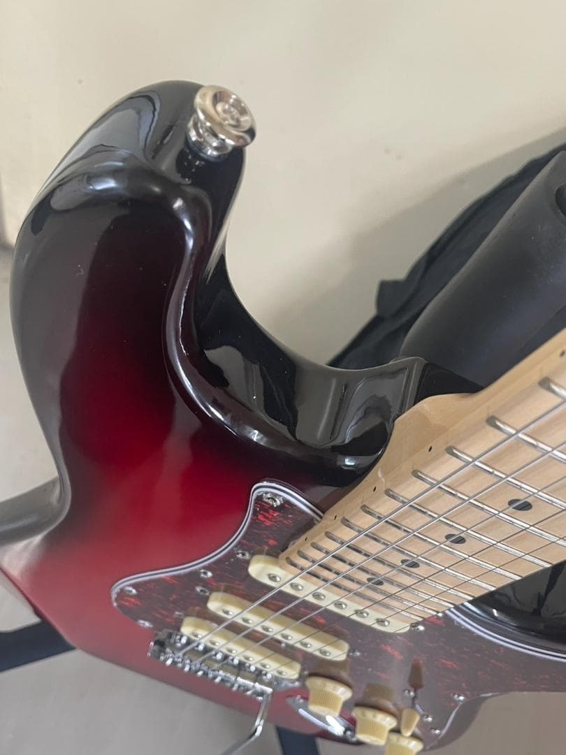 フェンダー　ストラトキャスター　レプリカ　レッドサンバースト系