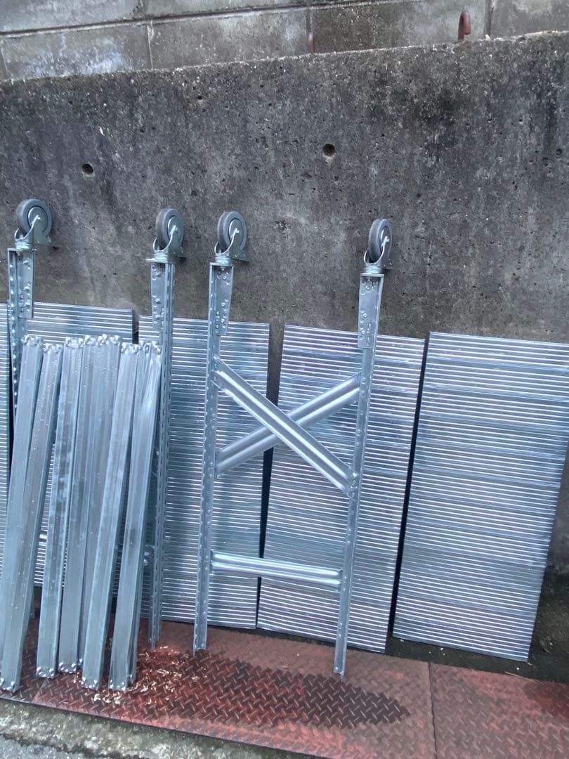 ✨人気✨　③メタルシステム　4段フルタイプ　キャスター付