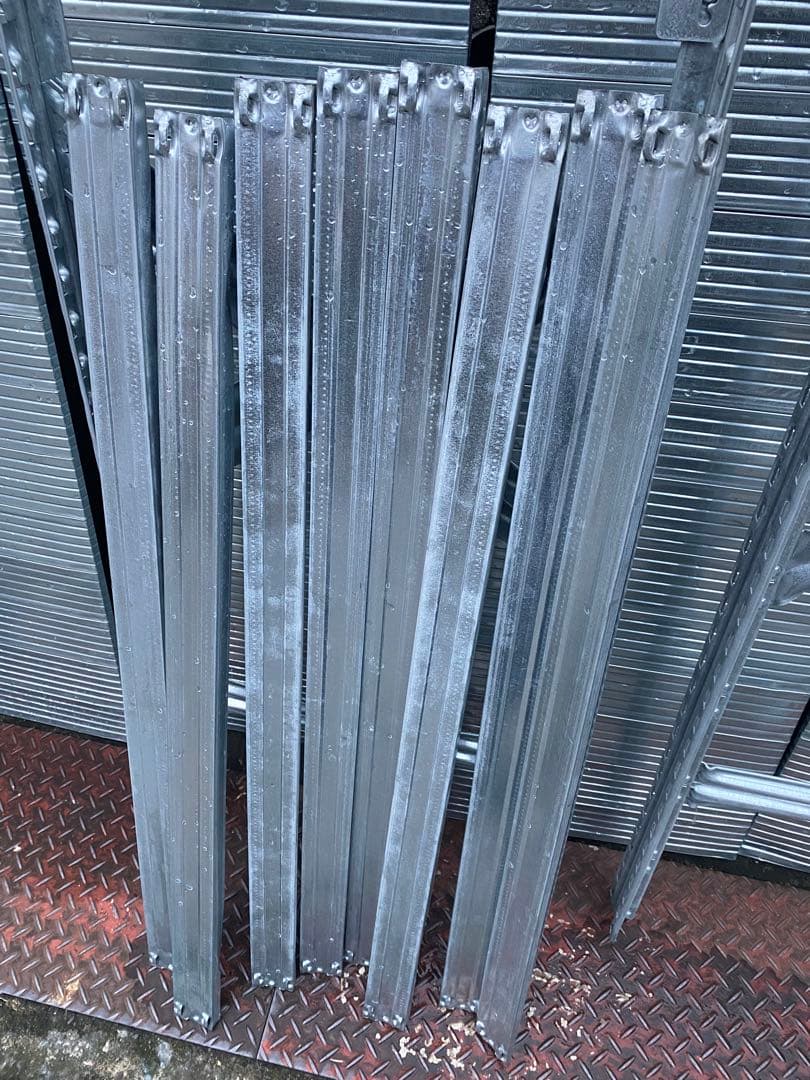 ✨人気✨　③メタルシステム　4段フルタイプ　キャスター付