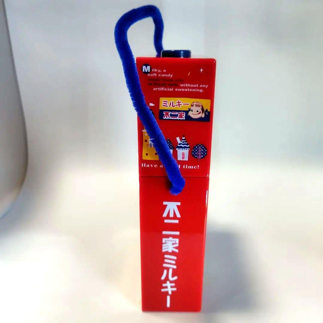 Milky 60周年記念キャラクター時計